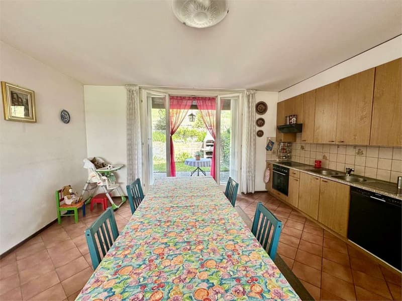 Casa nel verde a Seseglio con splendida vista aperta (5)