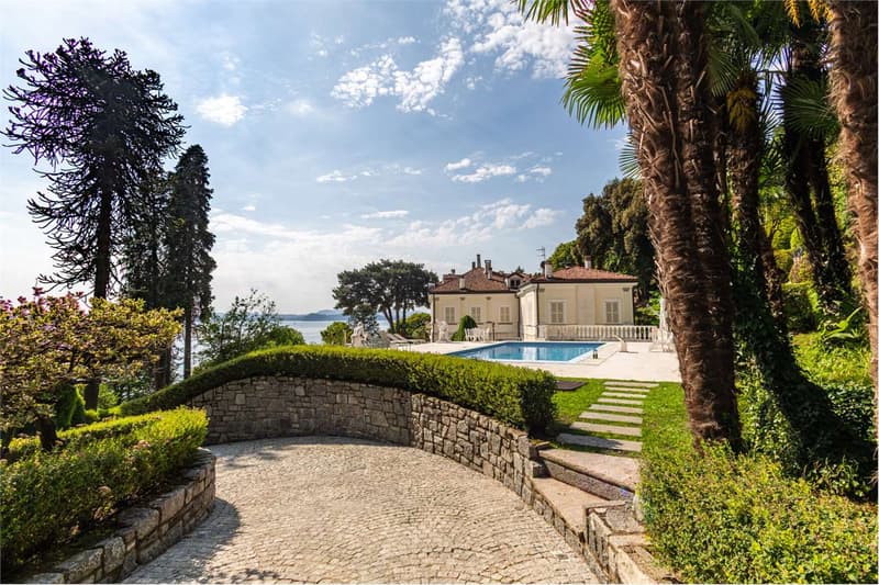 Villa Imperiale sul Lago Maggiore con Parco Storico Spiaggia Privata D (2)