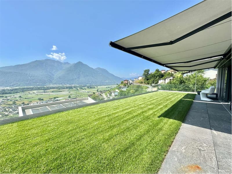 Moderna villa unifamiliare Minergie-P con impianto fotovoltaico e priv (2)