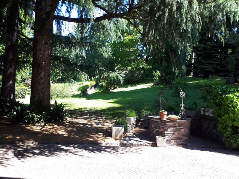 Esclusiva proprietà immersa nella natura della Brianza lecchese - Mera (9)