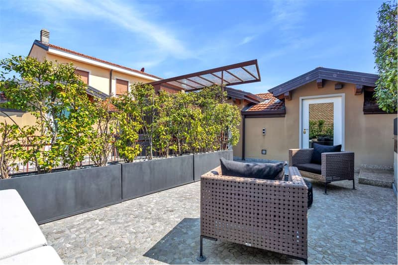 PRESTIGIOSA RESIDENZA ARREDATA - LAGO MAGGIORE (10)