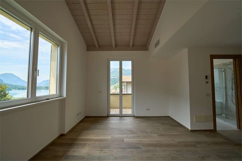 Villa con giardino privato con vista lago - Porlezza (7)