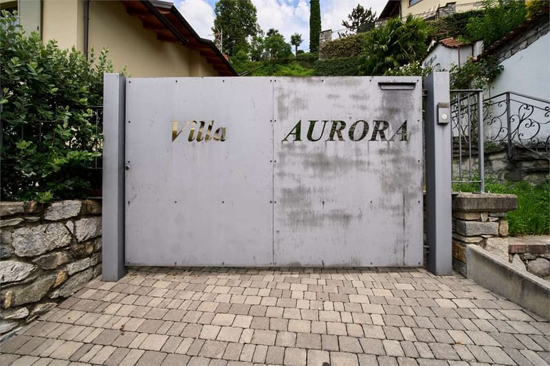 Villa con giardino privato con vista lago - Porlezza (5)