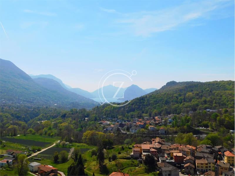 Elegante attico di 3.5 locali con vista panoramica e piscina condomini (3)