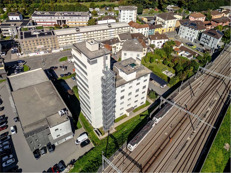 2,5 locali moderno con piscina e vista Alpi - Arbedo (3)