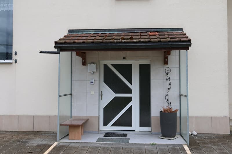 Attraktive 4.5-Zimmer-Wohnung in Leuzigen  hell, grosszügig und mit Balkon/Estrich/Keller (3)