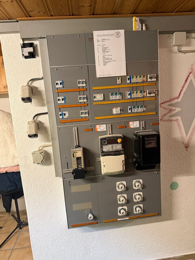 Charmantes 5.5-Zimmer-Einfamilienhaus mit Einliegerwohnung 1.5 Zimmer in Nidau (5)
