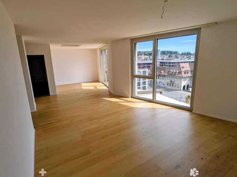 Moderne 2.5-Zimmer-Wohnung mit Stadtblick im 6. Stock in Biel (5)