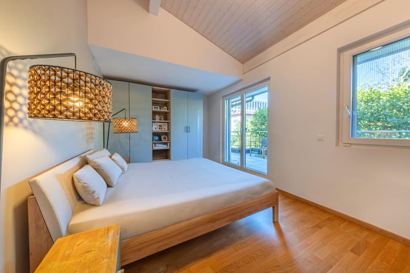 Lumineux attique contemporain avec grande terrasse (4)