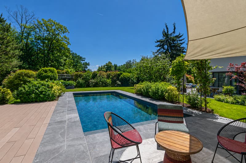 Villa contemporaine avec piscine (2)