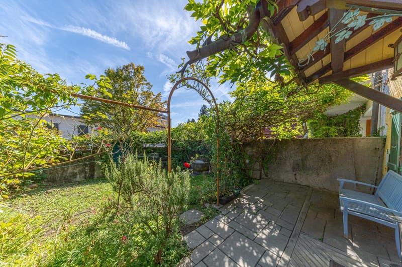 Maison villageoise avec jardin (5)
