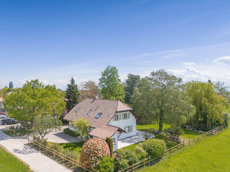 Magnifique villa individuelle rénovée avec vue panoramique à 5 minutes de Nyon (2)
