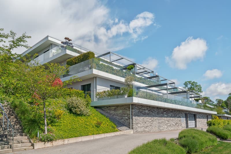A Rare and Stunning Luxury Apartment with Spectacular Lake & Mont Blanc Views (1)