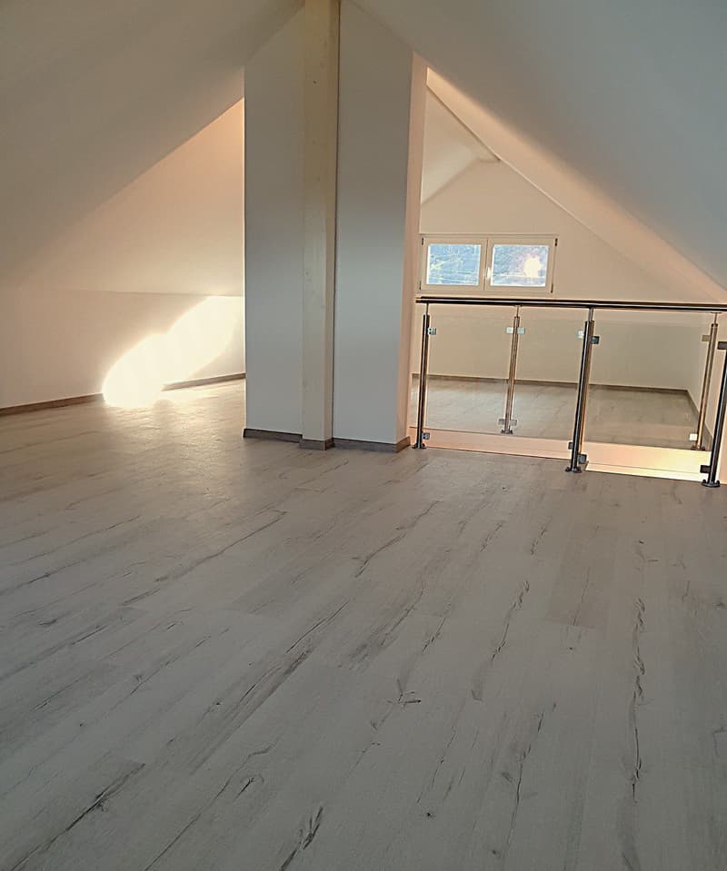 empty room, wooden floor, white walls, glass railing, window