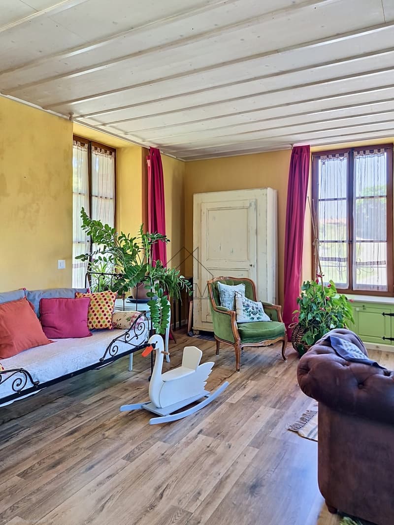 Cheyres : charmante maison dans l'ancienne gare avec un très joli jardin (2)