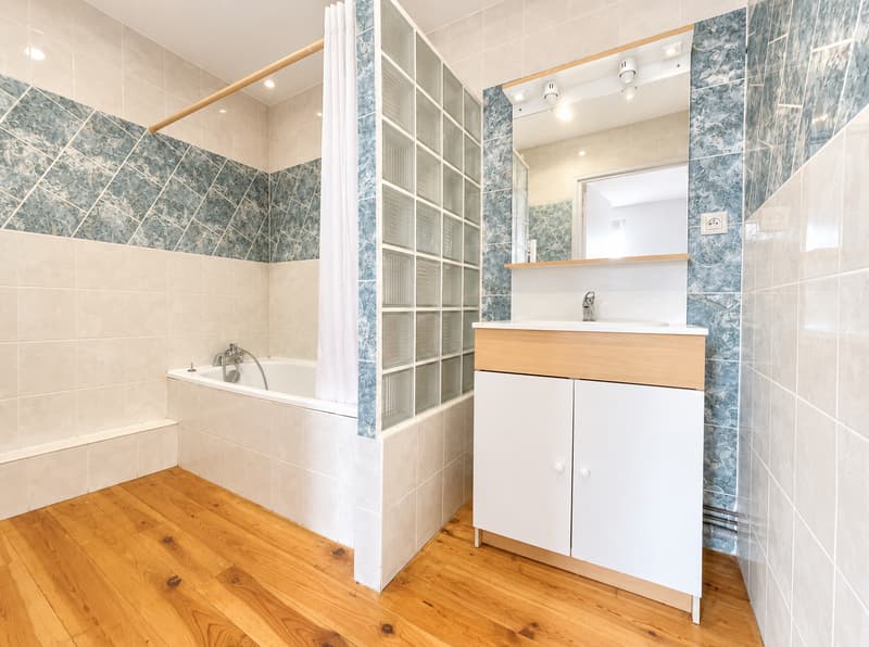 Lille Wazemmes – Grand T2 en duplex avec opportunité commerciale (6)