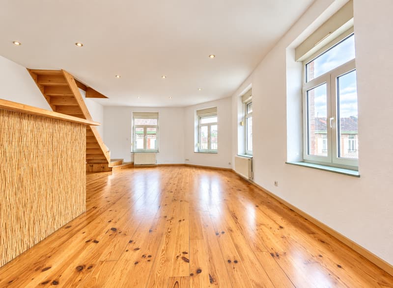 Lille Wazemmes – Grand T2 en duplex avec opportunité commerciale (1)