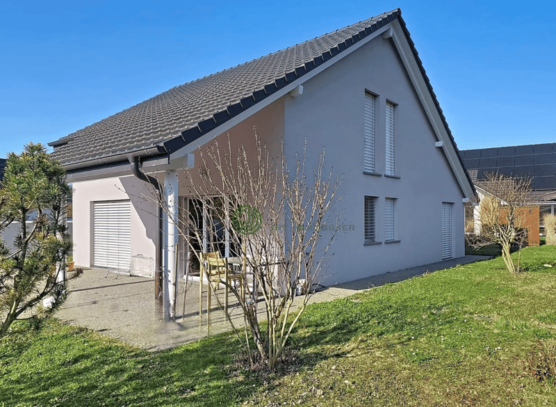 Une maison familiale avec piscine, à deux pas du lac de Neuchâtel (4)