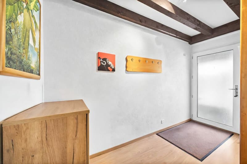 Villa familiale de caractère avec jardin privatif au coeur d'Echallens (8)