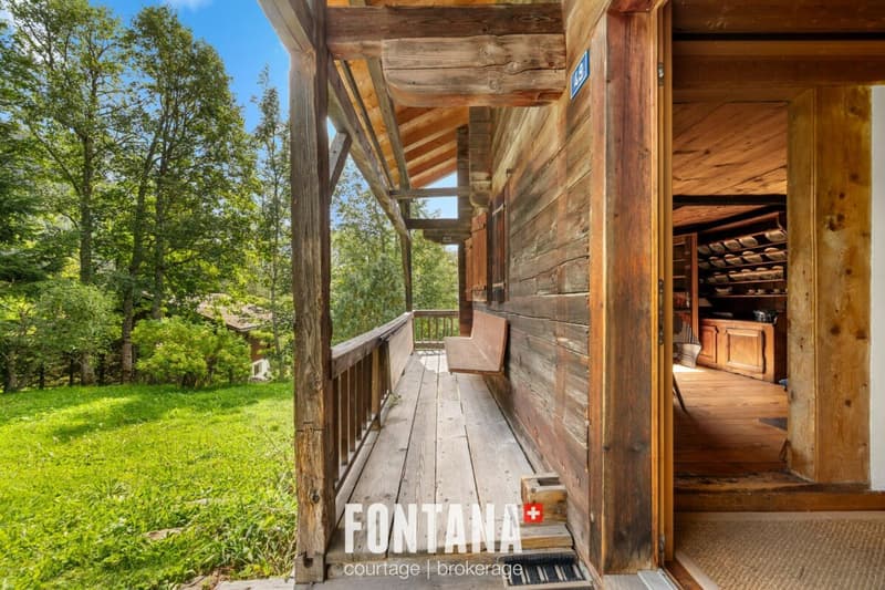 CHALET AUTHENTIQUE DE 1840 - LES DIABLERETS (28)