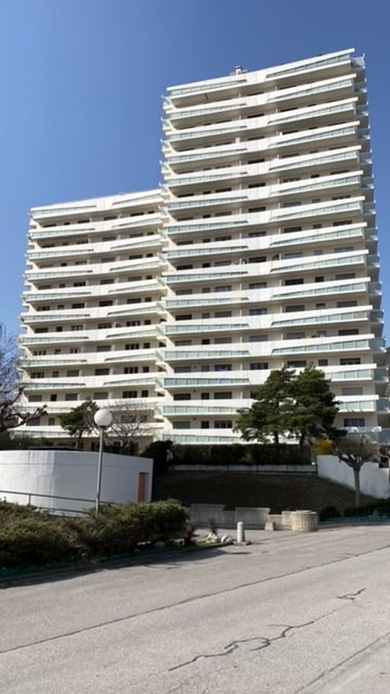 A louer charmant appartement de 2 pièces au 11ème étage à Sierre (7)