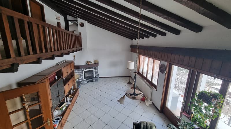 A louer à l'année villa individuelle de 6,5 pièces avec vue panoramique sur la plaine du Rhône (4)