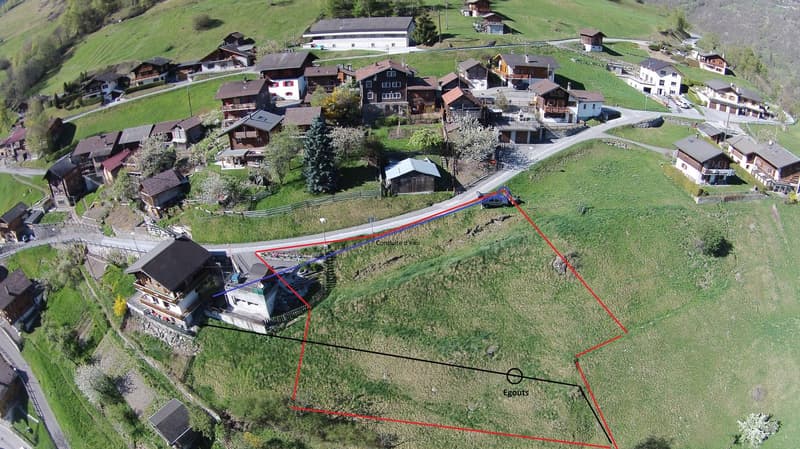 Réservé: Terrain équipé de 1047 m2 avec vue sur les montagnes et la vallée dans le Val d'Hérens (9)