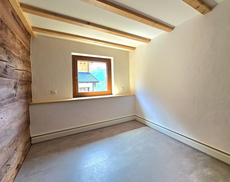 Réservé: Charmant appartement de 2,5 pièces entièrement rénové à St-Martin (Val d'Hérens) (11)