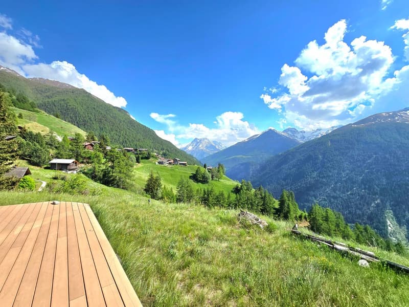 Appartement rénové avec terrasse, vue imprenable et plein soleil à Eison (St-Martin) Val d’Hérens (2)