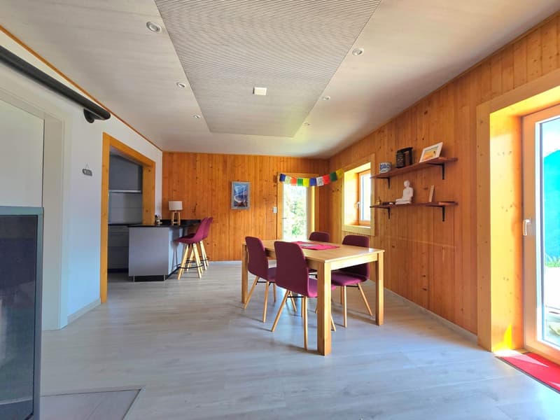 Appartement rénové avec terrasse, vue imprenable et plein soleil à Eison (St-Martin) Val d’Hérens (12)