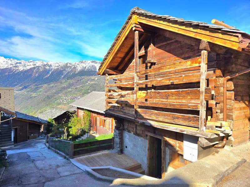 Splendide grange rénovée à Mase avec terrasses, vue et place de parc (Val d'Hérens) (20)