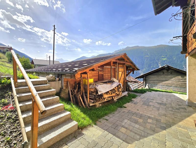 Magnifique chalet familial de 2 appartements. Annexes, extérieur, soleil et vue, Val d’Hérens (42)