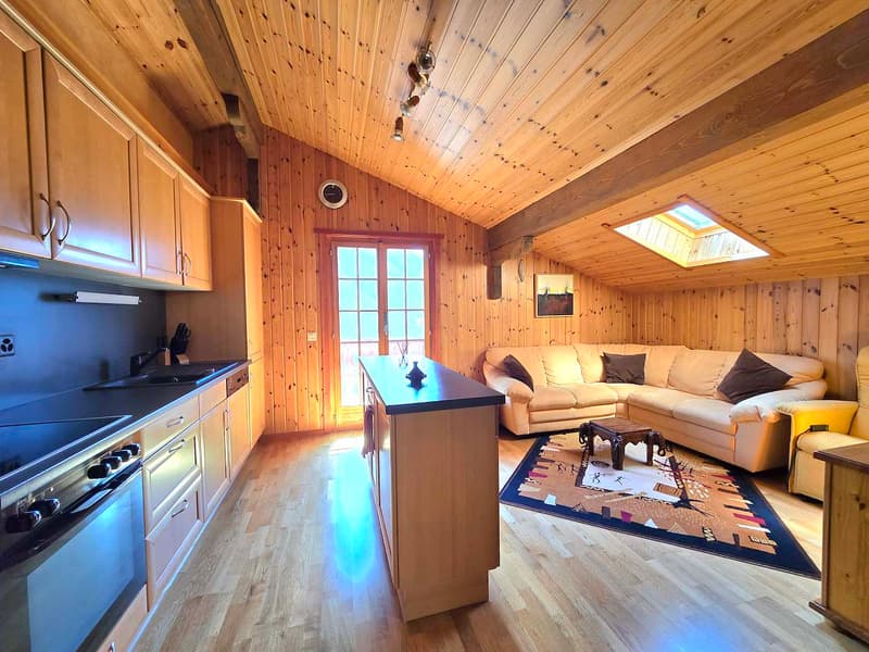 Magnifique chalet familial de 2 appartements. Annexes, extérieur, soleil et vue, Val d’Hérens (6)