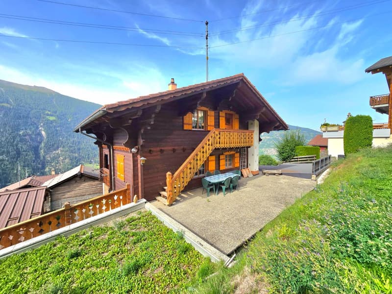 Magnifique chalet familial de 2 appartements. Annexes, extérieur, soleil et vue, Val d’Hérens (2)