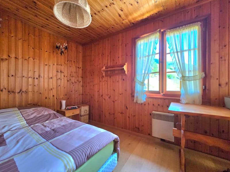 Magnifique chalet familial de 2 appartements. Annexes, extérieur, soleil et vue, Val d’Hérens (29)