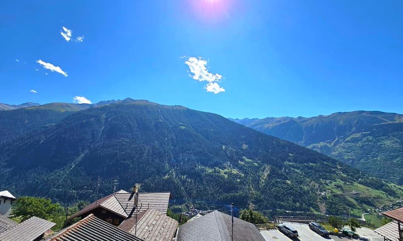 Magnifique chalet familial de 2 appartements. Annexes, extérieur, soleil et vue, Val d’Hérens (3)