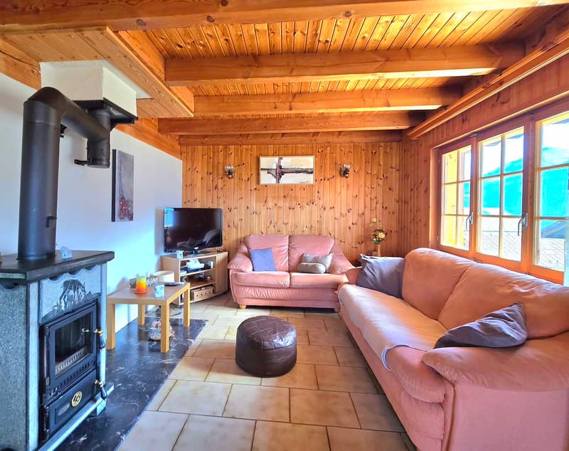 Magnifique chalet familial de 2 appartements. Annexes, extérieur, soleil et vue, Val d’Hérens (25)