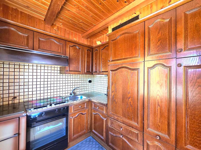 Magnifique chalet familial de 2 appartements. Annexes, extérieur, soleil et vue, Val d’Hérens (21)