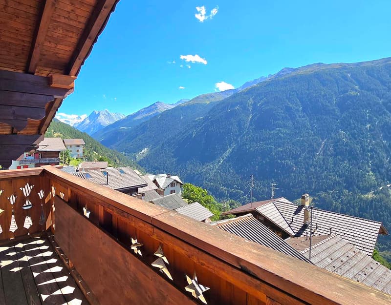 Magnifique chalet familial de 2 appartements. Annexes, extérieur, soleil et vue, Val d’Hérens (4)