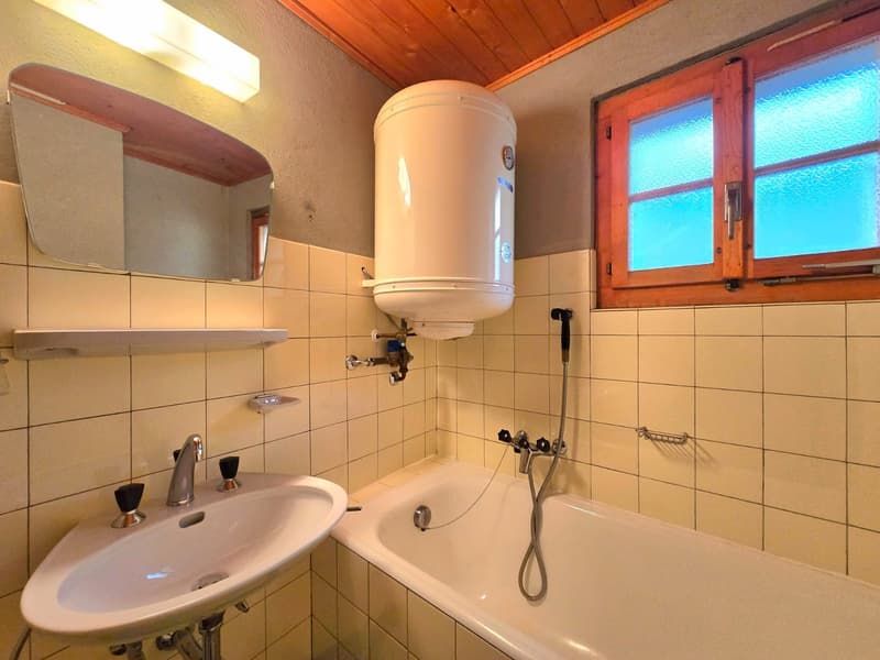 Appartement duplex à rénover avec terrasse et annexes à La Luette au coeur du Val d’Hérens (12)