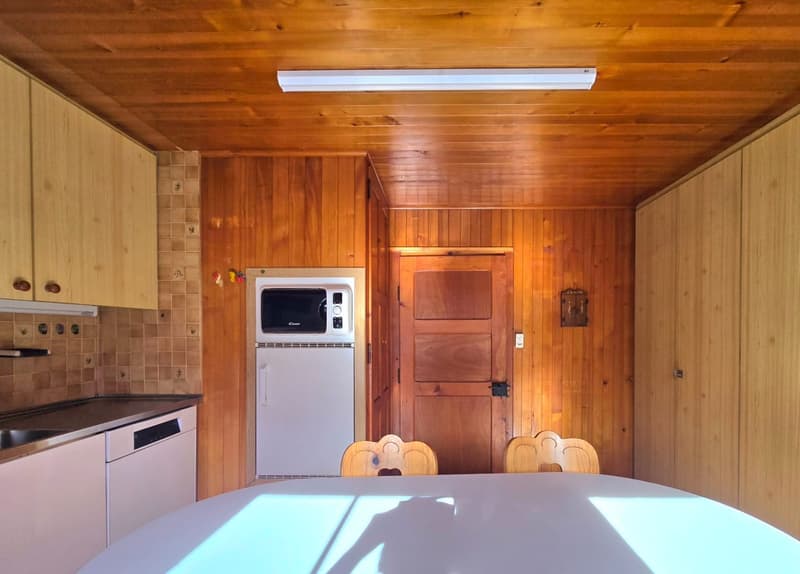 Charmant appartement à Eison (Val d’Hérens) avec vue, grand jardin et garage (8)