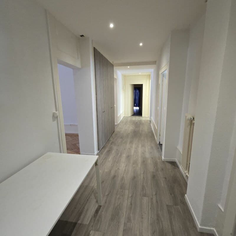 Appartement de 3,5 pièces à louer à La Chaux-de-Fonds (7)