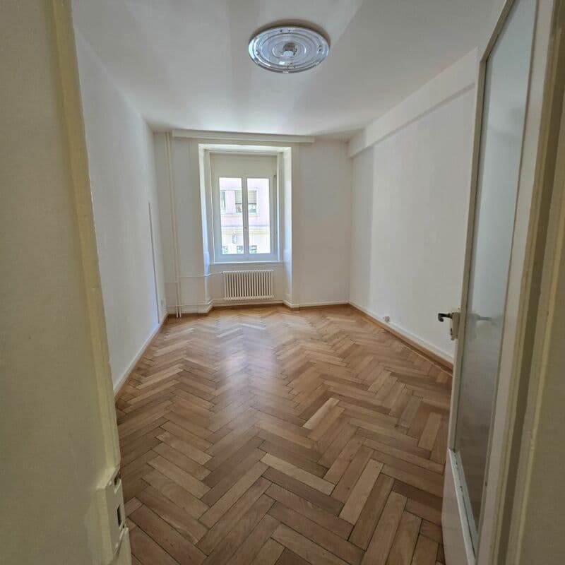 Appartement de 3,5 pièces à louer à La Chaux-de-Fonds (5)