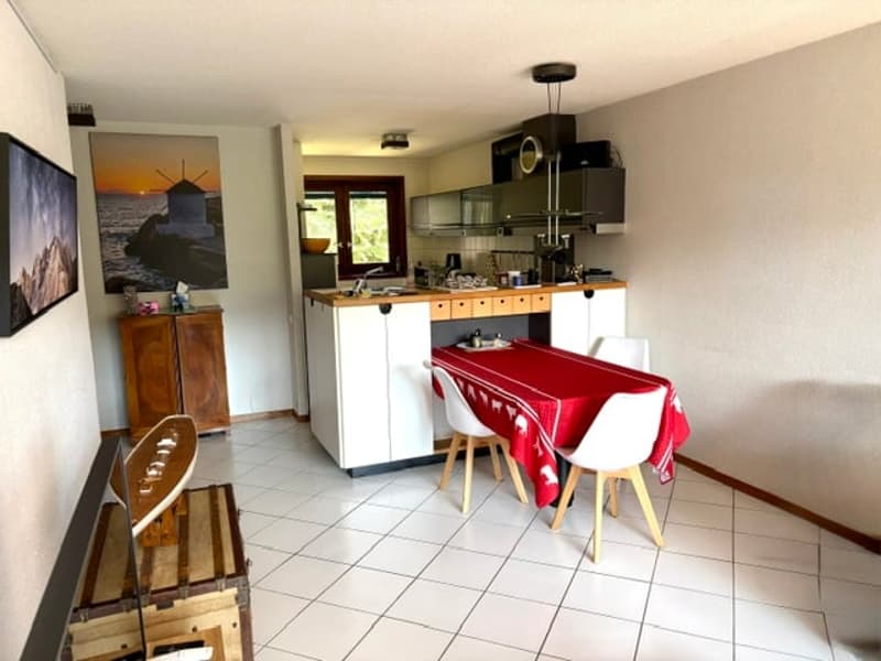 Charmant appartement de 3.5 pièces meublé à St-Cergue avec vue et balcon (3)