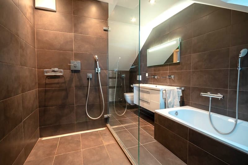 Magnifique appartement en attique de 4.5 pièces à Saint-Cergue (13)