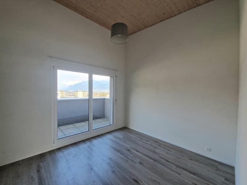 Magnifique appartement attique de 3.5 pièces avec très grande terrasse à Monthey (6)