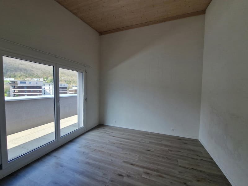 Magnifique appartement attique de 3.5 pièces avec très grande terrasse à Monthey (5)