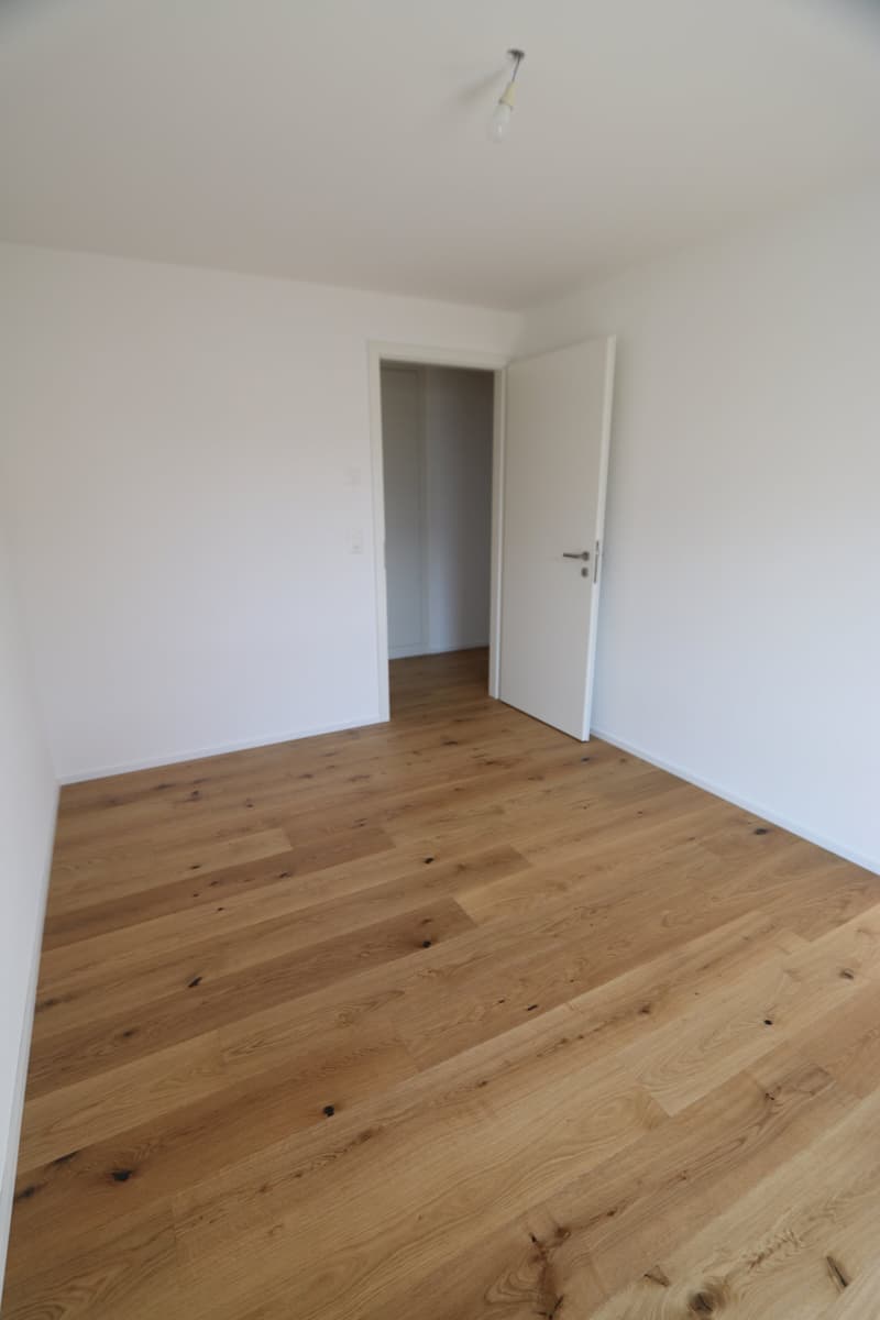 Appartement neuf de 3.5 pièces avec balcon et vue sur les montagnes à Saxon (12)