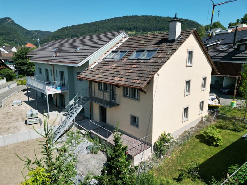 Charmantes Reiheneinfamilienhaus in Küttigen – Historischer Charme trifft moderne Renovation (1)