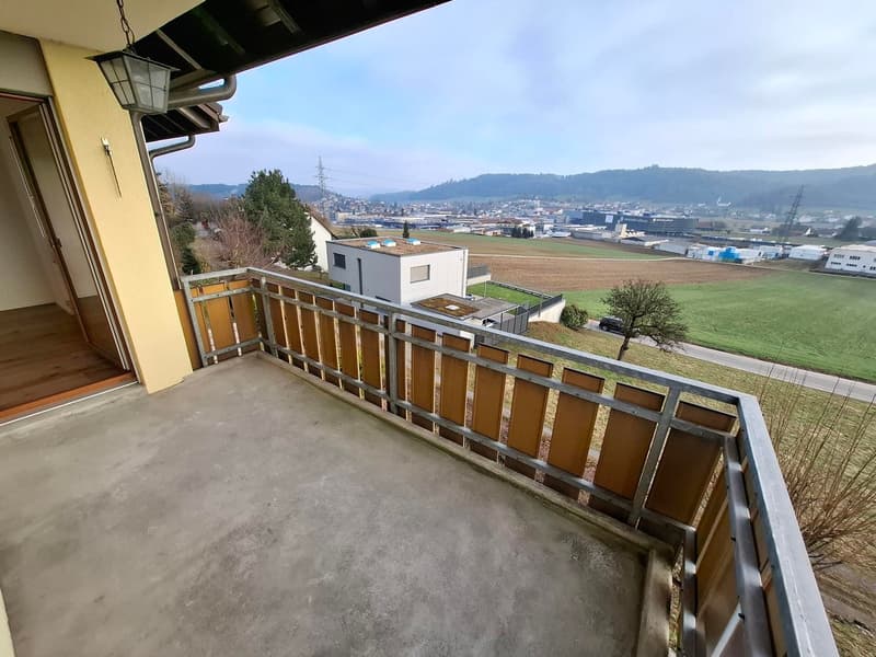 Helle 4.5-Zimmer-Wohnung mit Balkon und Einzelgarage in Walterswil (7)